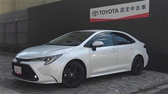 トヨタ カローラセダンHEVWxB 50ミリオ