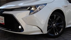 カローラツーリング HEV WxB