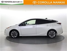 プリウス Sセーフティプラスツートン