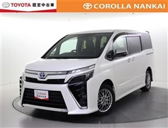 トヨタ　ヴォクシー HV ZS キラメキ3