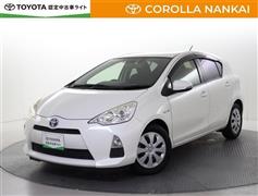 トヨタ　アクア S