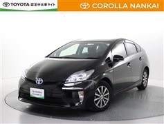 トヨタ　プリウス S