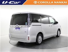 ヴォクシー HV V