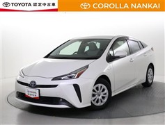 トヨタ　プリウス S