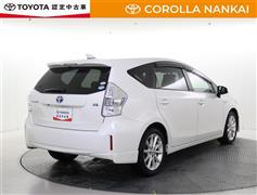 プリウスアルファ S