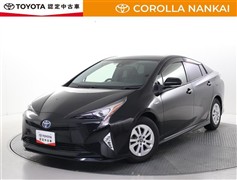 トヨタ　プリウス S