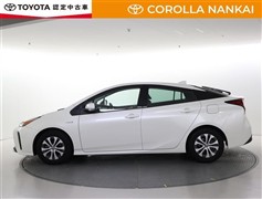 プリウス A