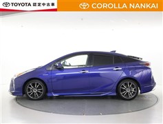 プリウス S