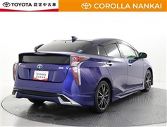 プリウス S