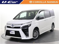 トヨタ　ヴォクシー HV ZS キラメキ3