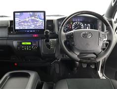 ハイエースV スーパーGLダークP2
