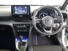 ヤリスクロス HV Z