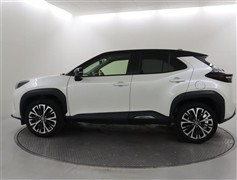 ヤリスクロス Z