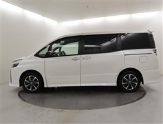 ヴォクシー ZS キラメキ 3