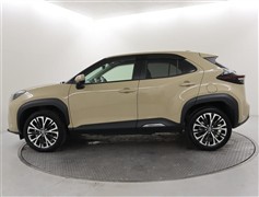 ヤリスクロス HV Z