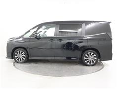 ヴォクシー HV S-Z