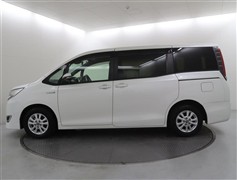 ノア ハイブリッド G