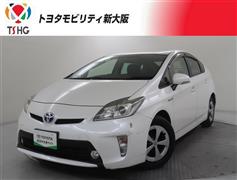 トヨタ　プリウス S