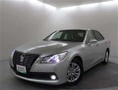 クラウンロイヤル HV ロイヤルサルーン