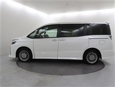 ヴォクシー HV ZS キラメキ3