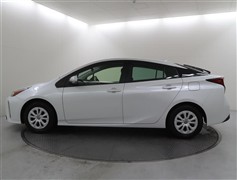 プリウス S セーフティープラス