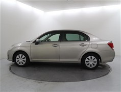 カローラアクシオ ラグゼール