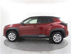 ヤリスクロス HV G