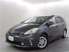 プリウスアルファ S