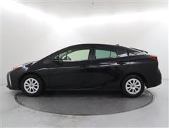 プリウス S セーフティプラス 2