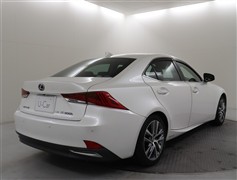 IS300h バージョンL