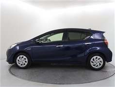 アクア S スタイル ブラック