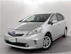 プリウスアルファ S