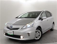 プリウスアルファ S