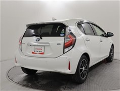 アクア S スタイルブラック