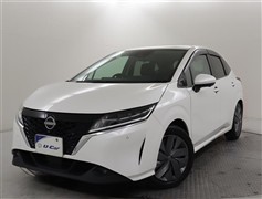 日産 ノート X FOUR