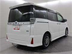 ヴォクシーHV ZS キラメキ 2