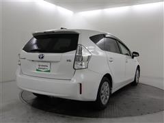 プリウスアルファ S