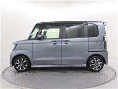 N-BOXカスタムG L Hセンシング