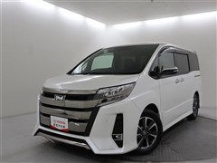 トヨタ　ノア Si WxB 3