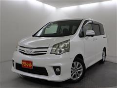 トヨタ　ノア Si