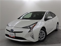 トヨタ　プリウス S セーフティープラス