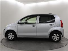 パッソ 1.0X クツロギ