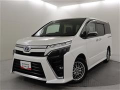 トヨタ　ヴォクシー HV ZS キラメキ3