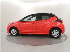 ヤリス ハイブリッド G