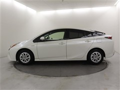 プリウス S セーフティープラス