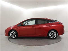 プリウス A プレミアムツーリング