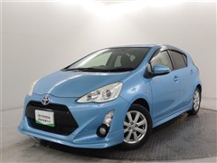 トヨタ アクア G