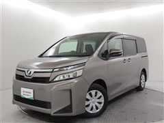 トヨタ　ヴォクシー X
