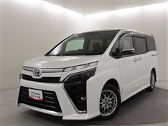 ヴォクシーHV ZS キラメキ 3
