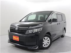 トヨタ ヴォクシー X